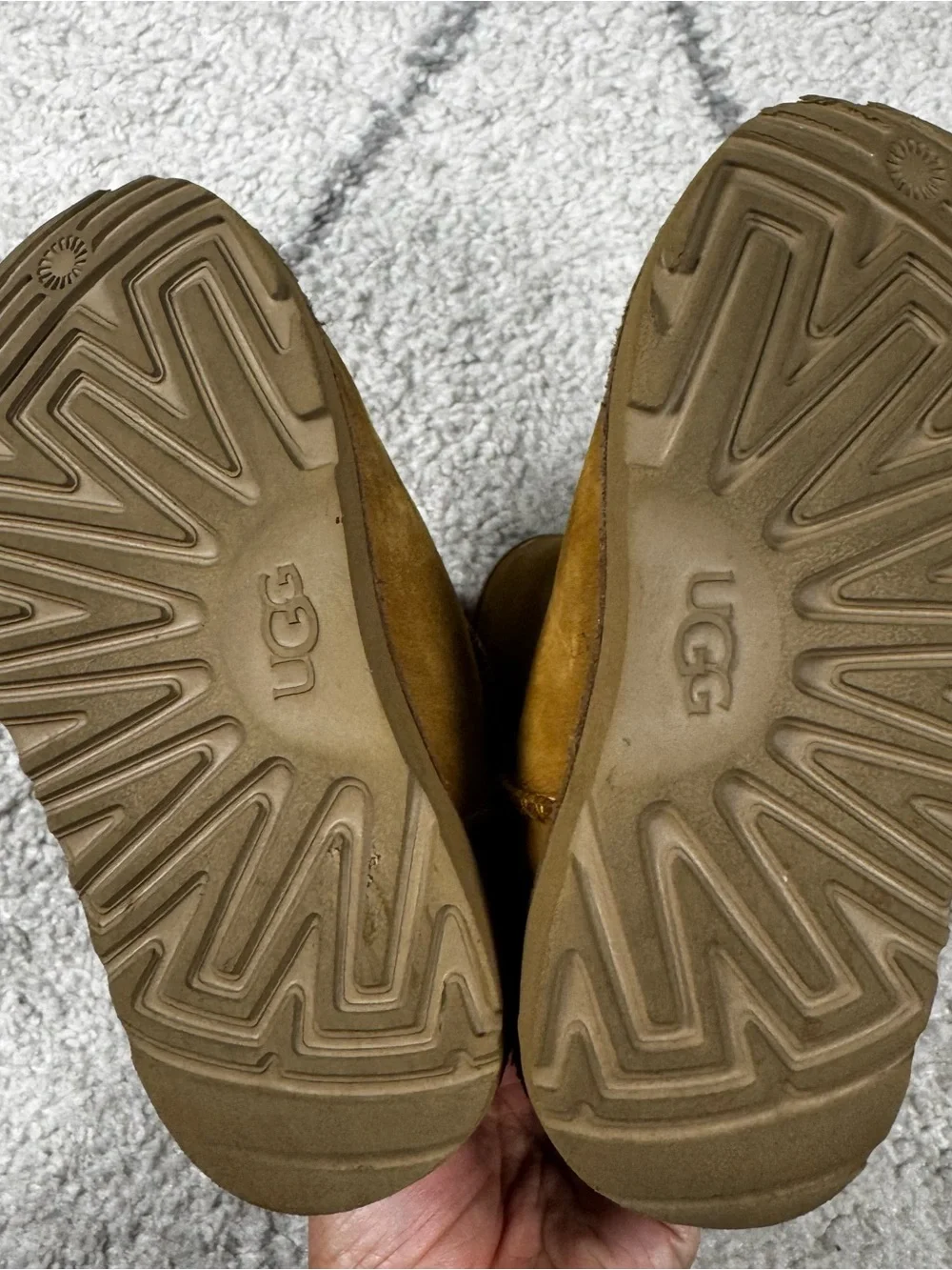 UGG Chestnut Kids Shearling-Lined Booties